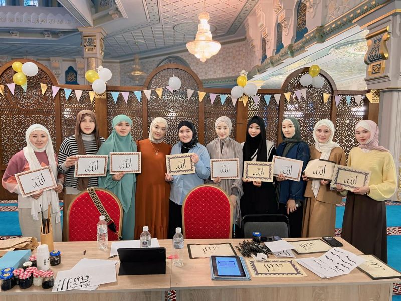 Араб каллигрфаиясынан шеберлік сыныбы өтті