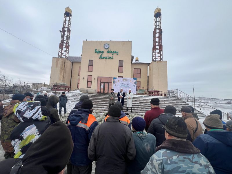 Қарағандыда 100 отбасыға үшір садақасы берілді