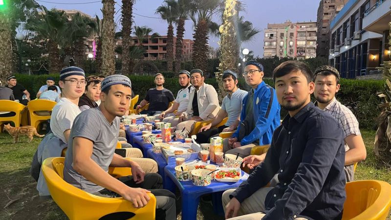 МЫСЫРДАҒЫ ҚАЗАҚСТАНДЫҚ СТУДЕНТТЕРГЕ АУЫЗАШАР ДАСТАРХАНЫ ЖАЙЫЛДЫ