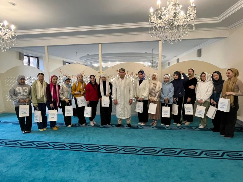   «Қазыбек би» мешітінде ораза айтқа дайындық жасалды