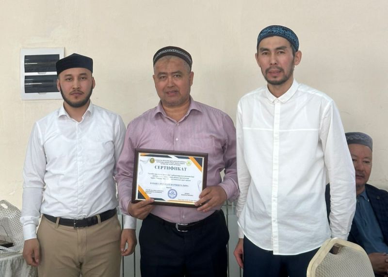 Шәкірттерге сертификат табысталды