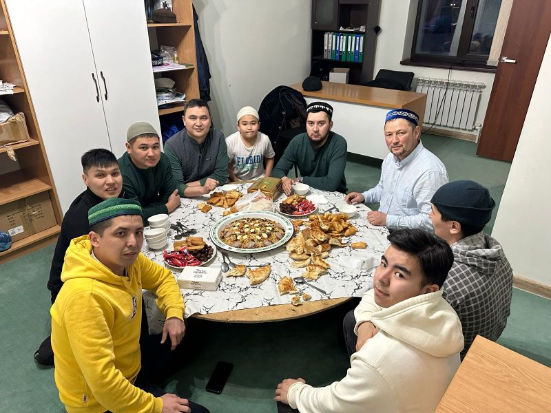 «Төлеутай ата» мешітінде шәууәл айының құрметіне дастархан жайылды