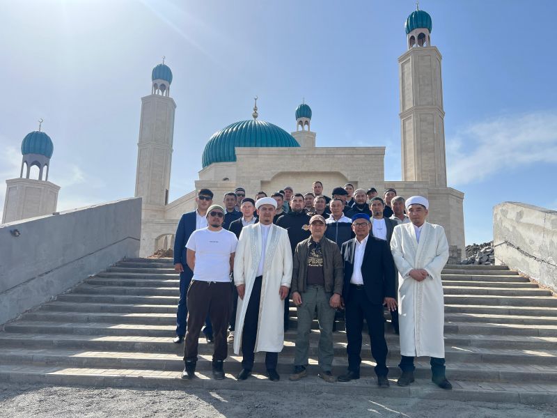 Облыс бас имамы Қарқаралыдағы жаңа мешіт құрылысымен танысты