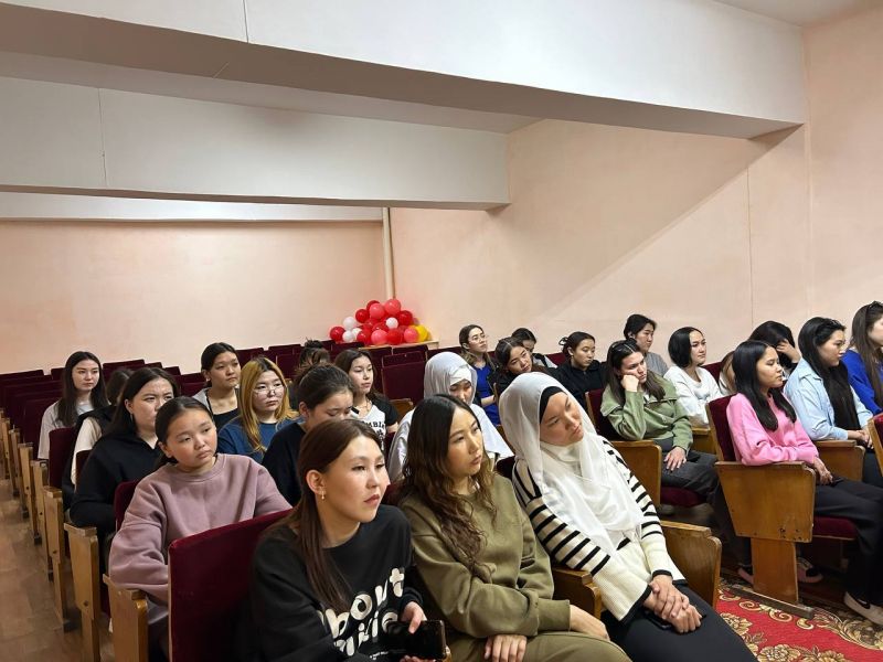 «Бала тәрбиесі - бір өнер» тақырыбында кездесу өтті