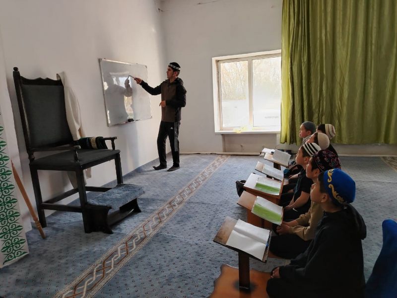 Қарабас кенті мешітінде  сауат ашу дәрістері жалғасуда