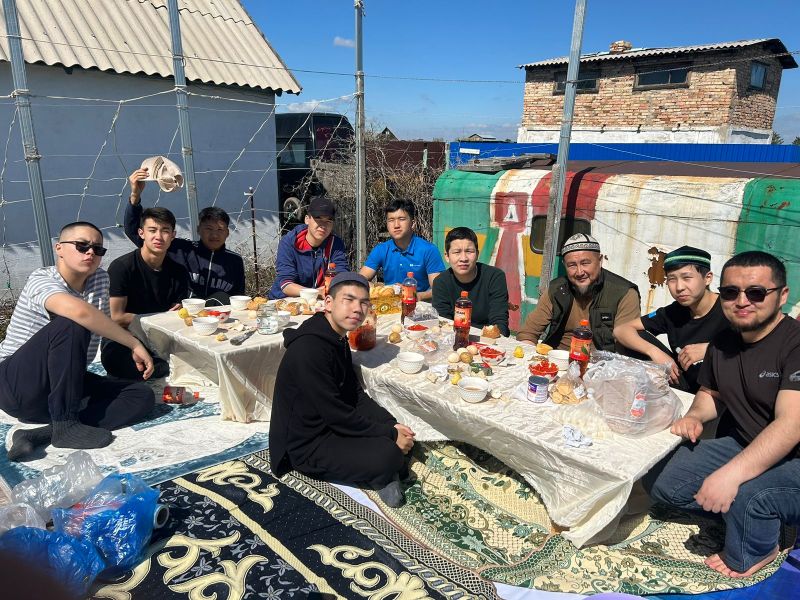  Жастар мешіт саяжайында бас қосты