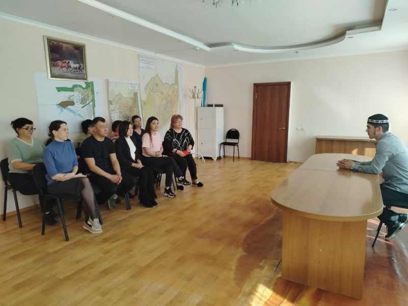 Топар кентінде жат ағымға қатысты кездесу өтті