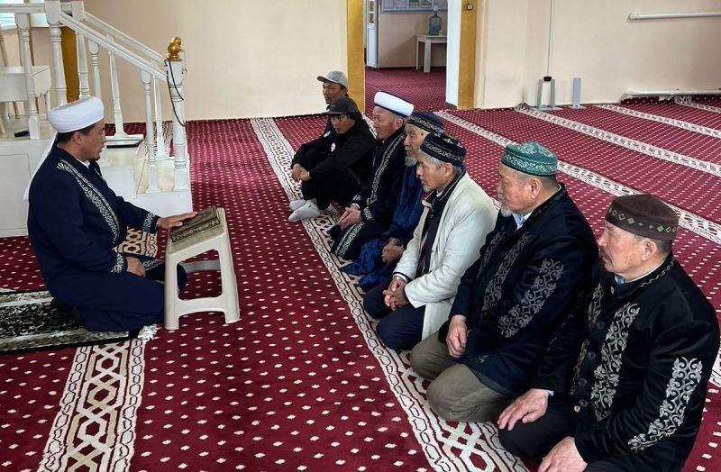 «Нұр» мешітінде бабалар рухына Құран хатым дұғасы жасалды