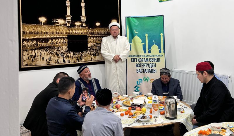   Көкпекті мешітінің жамағаты бас қосты