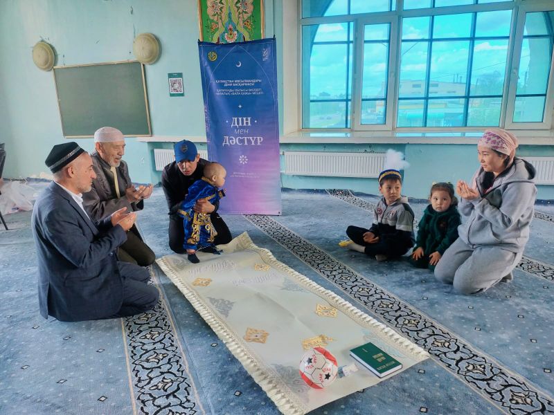«Бала қажы» мешітінде тұсау кесу рәсімі өтті 