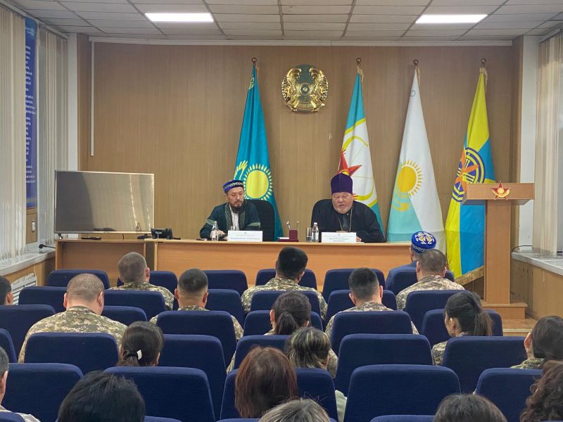 РАНТ мүшесі қорғаныс департаменті қызметкерлерімен кездесу өткізді