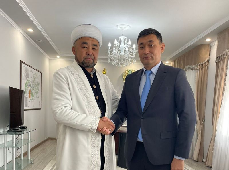 Бұқар жырау ауданының имамы аймақ әкімімен кездесті