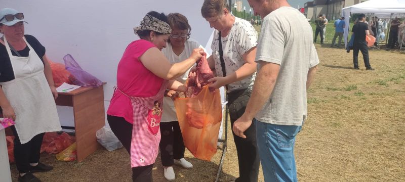 Абайда  құрбандық еті үлестірілді