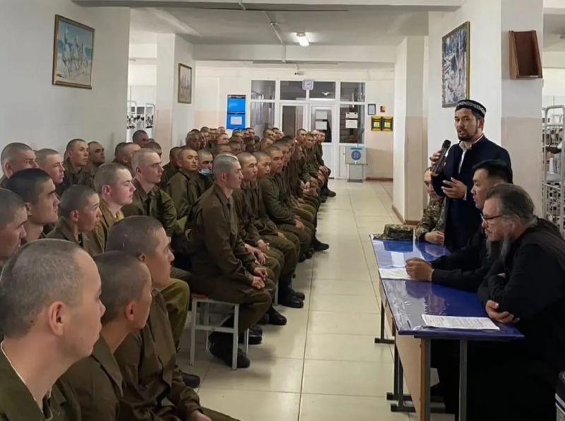 Саранда жас сарбаздармен кездесу өтті