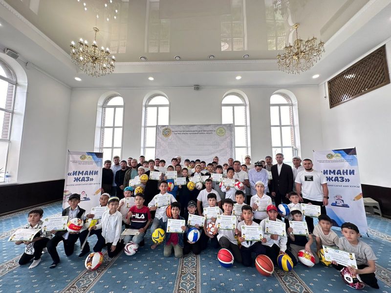 Шәкірттерге сертификат табысталды