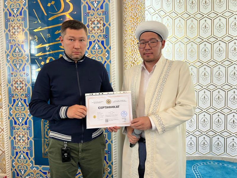 «Аsyl UYA» қоғамдық тамақтану орны сертификатын жаңартты