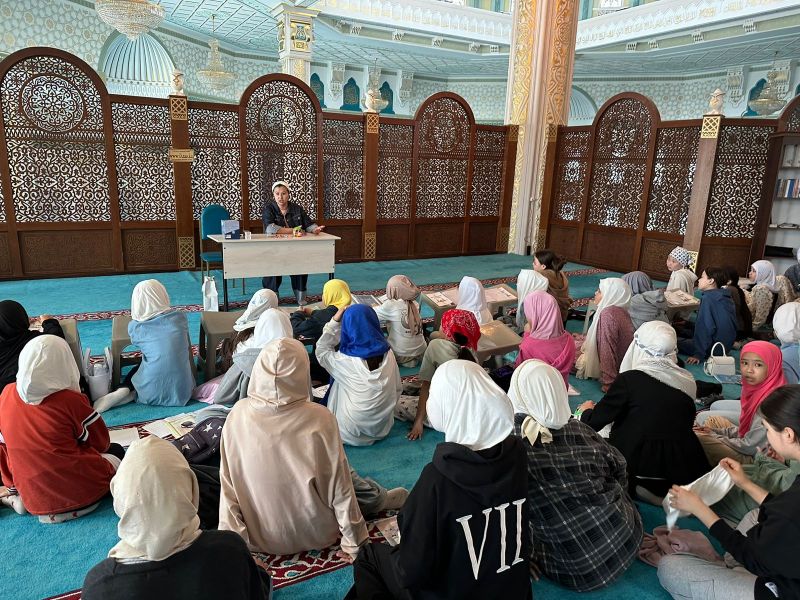 Шәкірттерге тіс күтімі жайында дәріс тыңдады