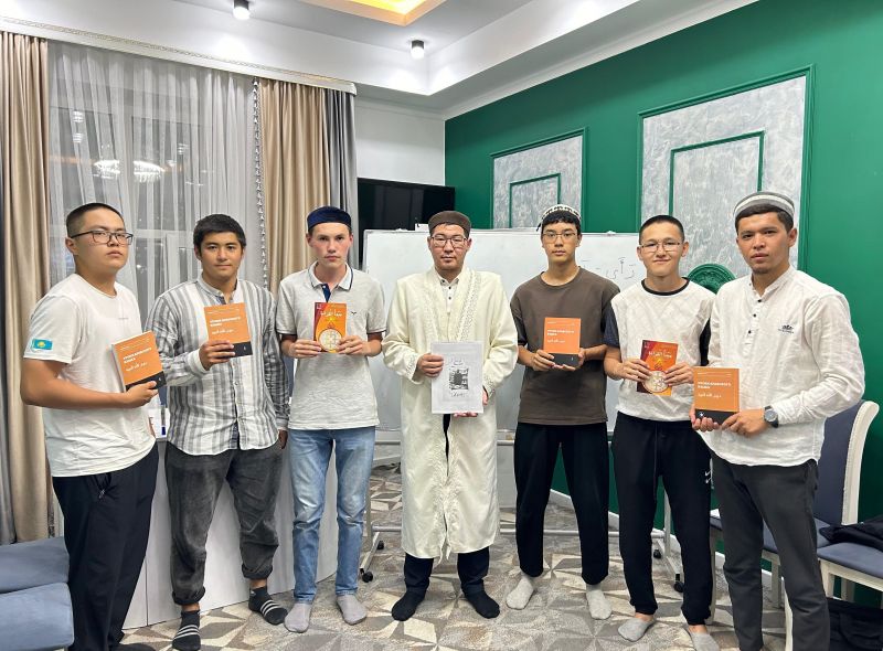 Араб тілі дәрісінің бірінші легкі аяқталды