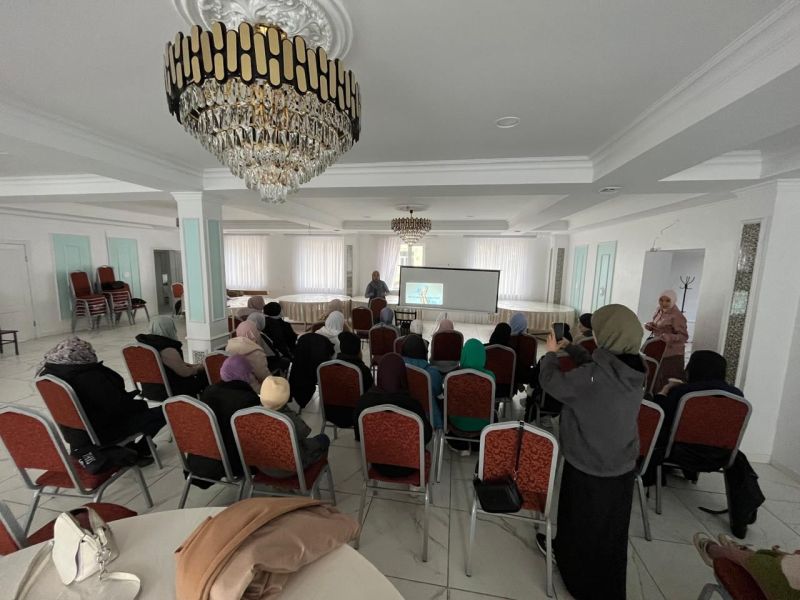 Шәкірттер шеберлік сыныбына қатысты