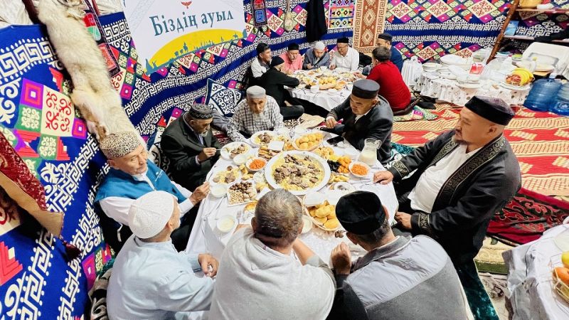 Облыс бас имамы ақсақалдармен бас қосты