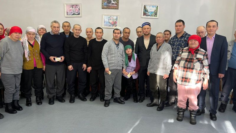 Төлеутай ата» мешітінің имамы әлеуметтік көмекке мұқтаж жандармен кездесті