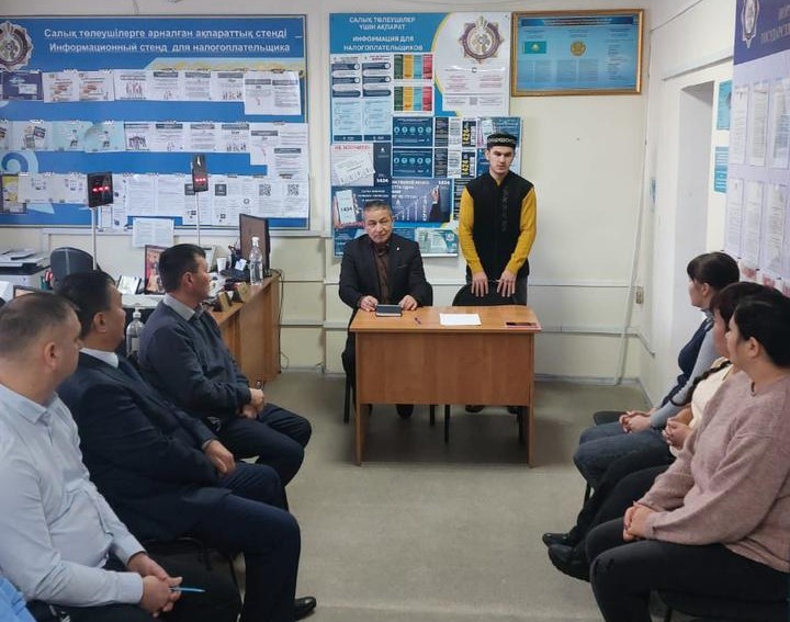 Қарабас ауылдық мештінің имамы салық қызметкерлеріне насихат айтты