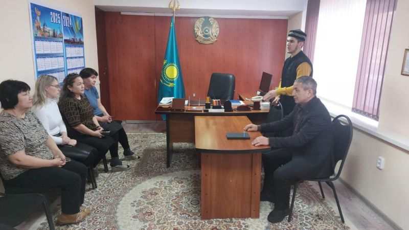 Қарабас ауылдық мешітінің имамы архив қызметкерлеріне уағыз айтты