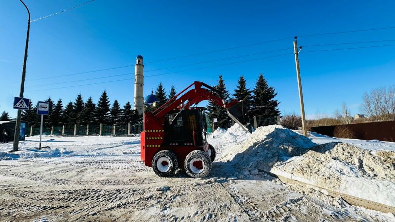 «Әлихан Бөкейхан» мешітінің ауласы қардан тазартылды