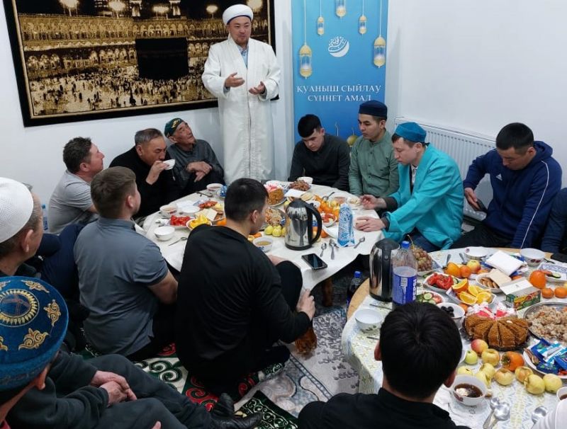 Көкпекті ауылдық мешітінде қайырымды азаматтарға құрмет көрсетілді