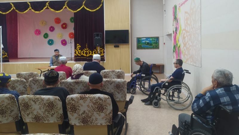 «Төлеутай ата» мешітінің наиб имамы қарттар үйінде дәріс жүргізді