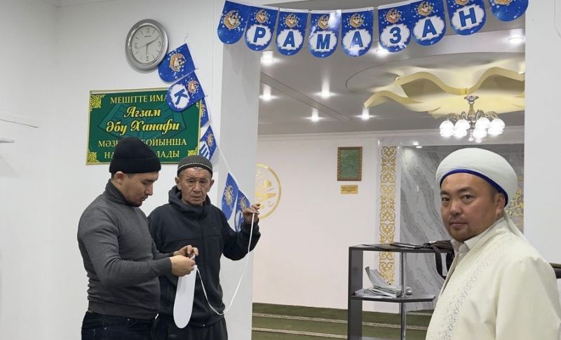 Көкпекті ауылдық мешіті Рамазан айына сай дайындалды