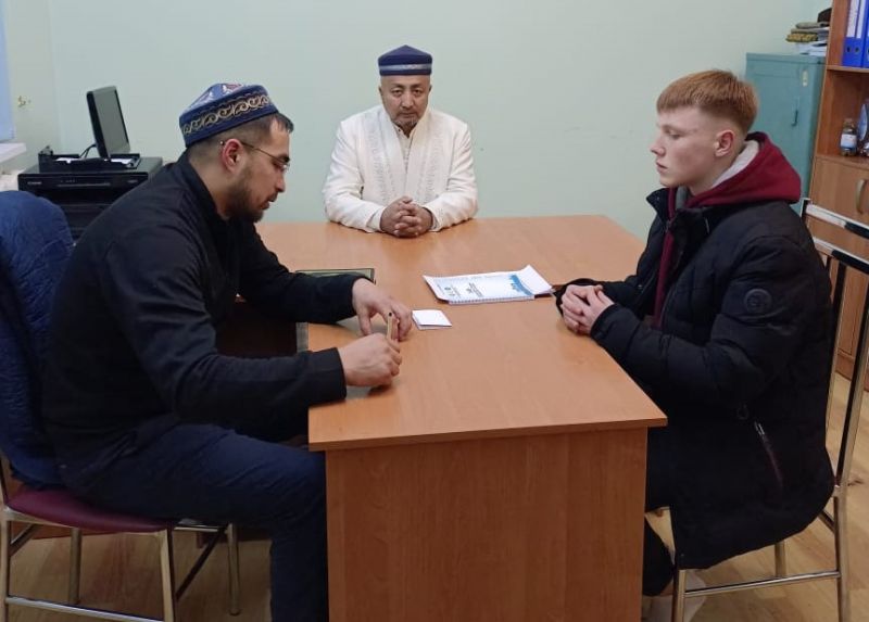 Балқаш қалалық мешітінде орыс ұлтының өкілі Исламды қабылдады