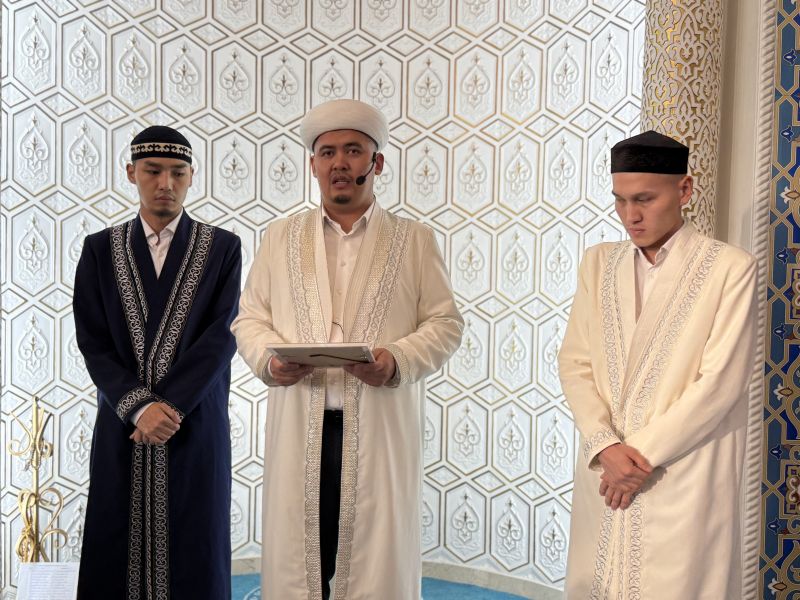 Қарағандыда Құран хатым жасаған қариларға құрмет көрсетілді