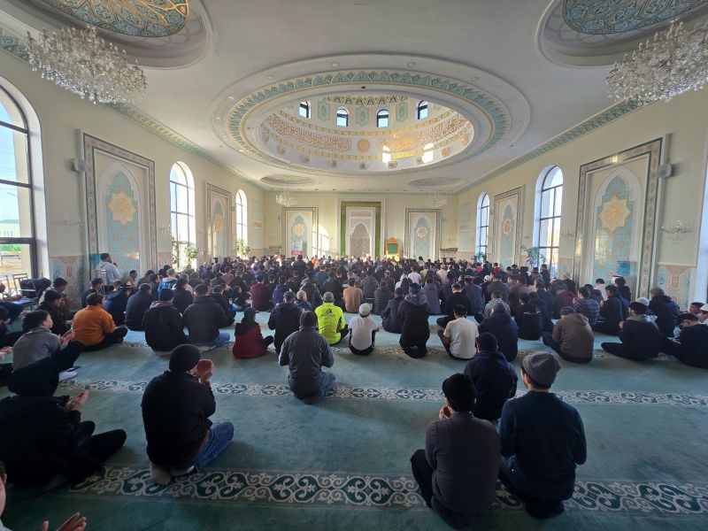 Ораза Айт мейрамы Төлеутай ата мешітінде жалғасты