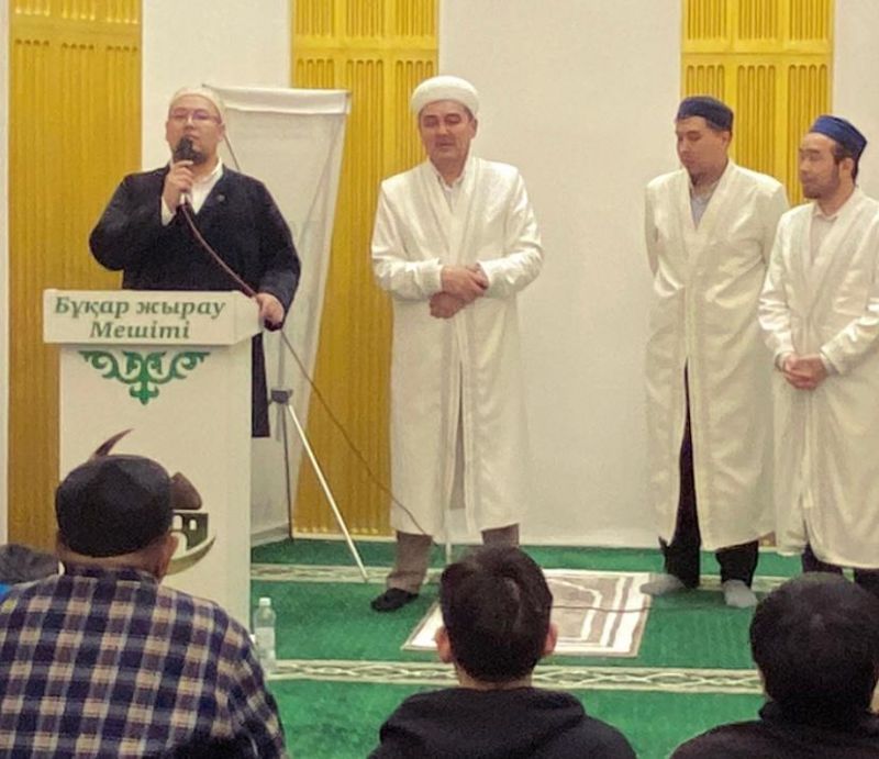 «Бұқар Жырау»  мешітінде қариларға құрмет көрсетті