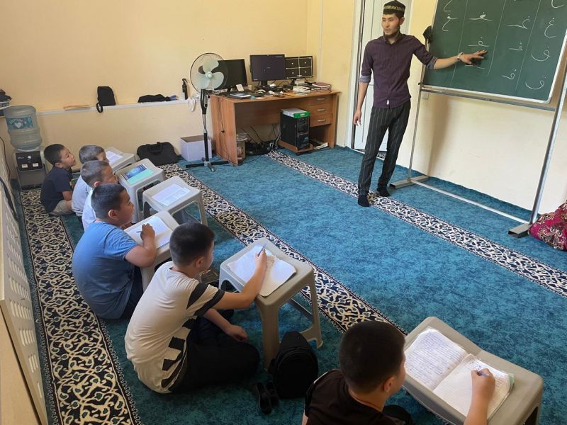 Шәкірттер діни ілімдері бойынша сынға түсті