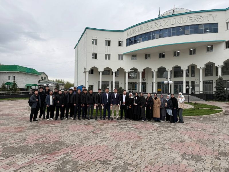 Қарағанды облысының Бас имамы Нұр-Мүбарак университетінің студенттерімен кездесті