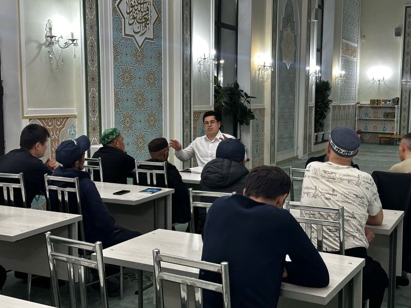 «Төлеутай ата» мешітінде фиқһ дәрістері өтіп жатыр