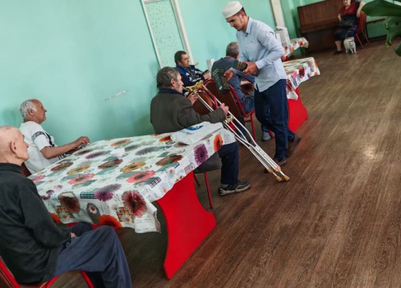 Қарабас кентінде қарттар үйі зиярат етілді