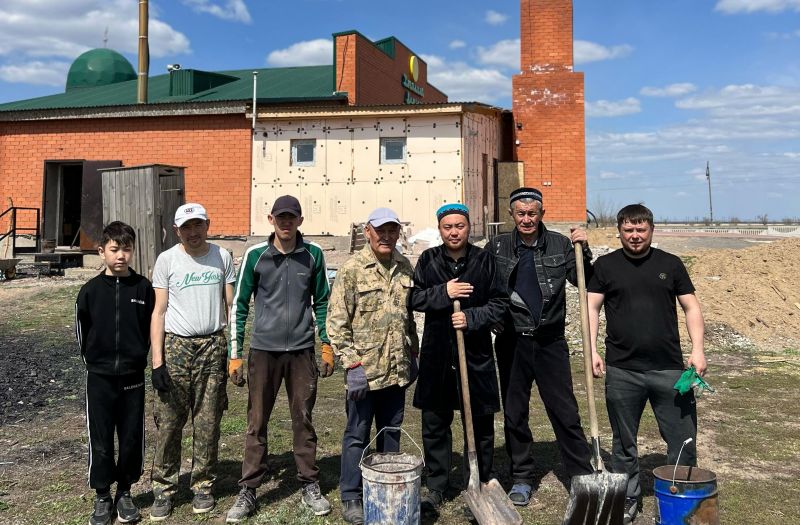 Көкпекті ауылдық мешітінде сенбілік ұйымдастырылды