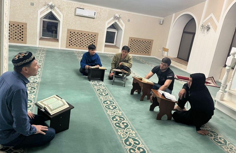 «Хазрет Али» мешітінде Құран дәрістері тұрақты өтіп келеді