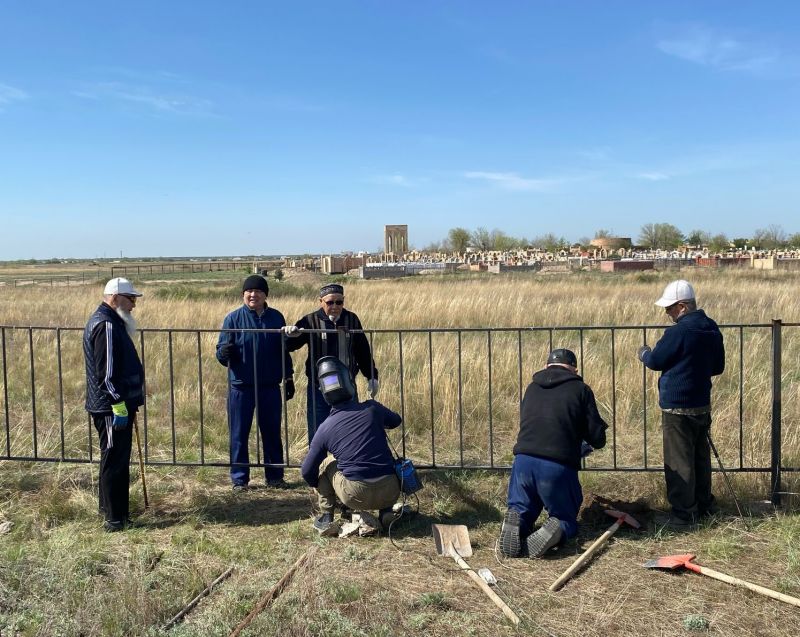 Шахтинск қаласындағы мұсылман зиратына жаңа қоршаулар орнатылды