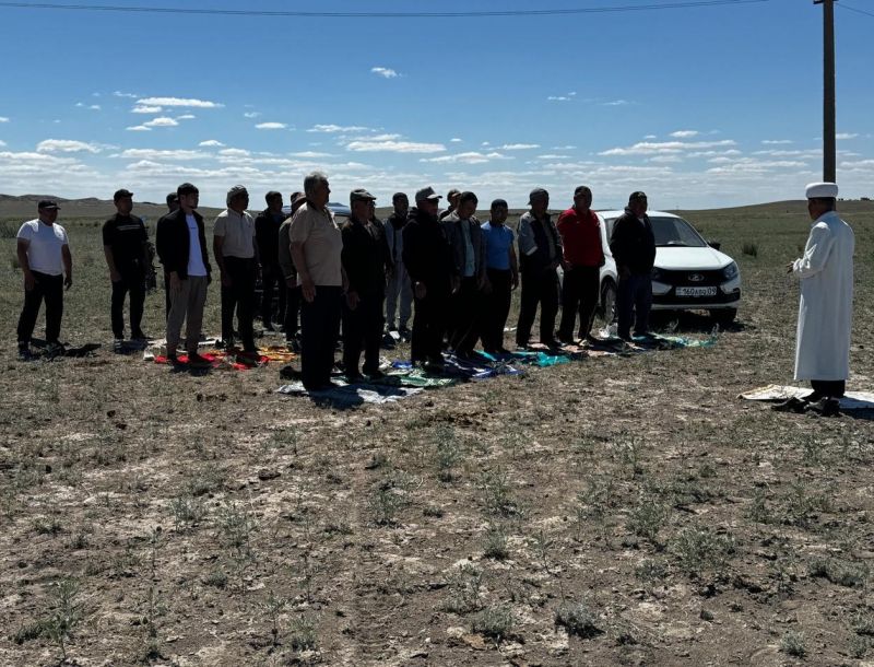 Ақжал ауылының халқы тасаттық берді 