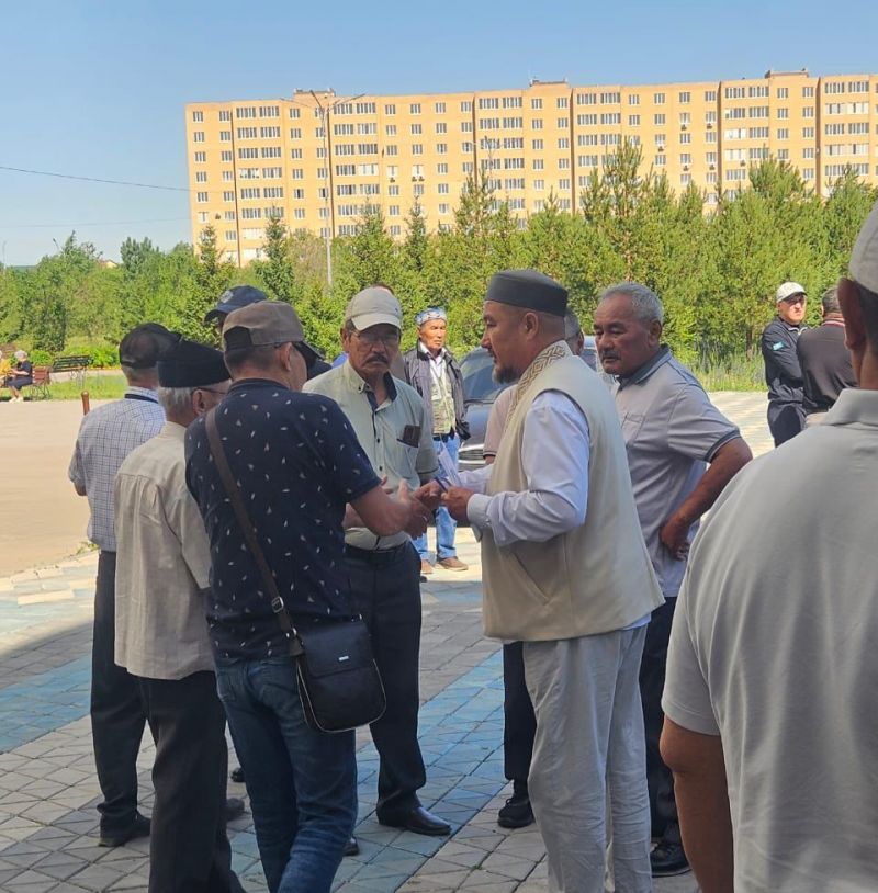 Қарағанды: Жамағатқа  «Құдайы ас беруде ысырапқа жол бермеу» құжаты таратылды