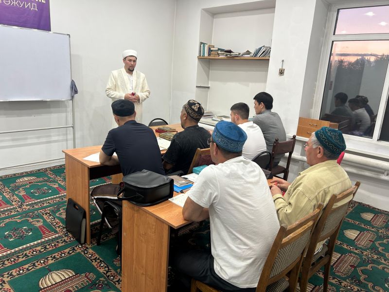 Саран қалалық мешітінде Құран әліппесін тәмамдаған шәкірттерге құрмет көрсетілді