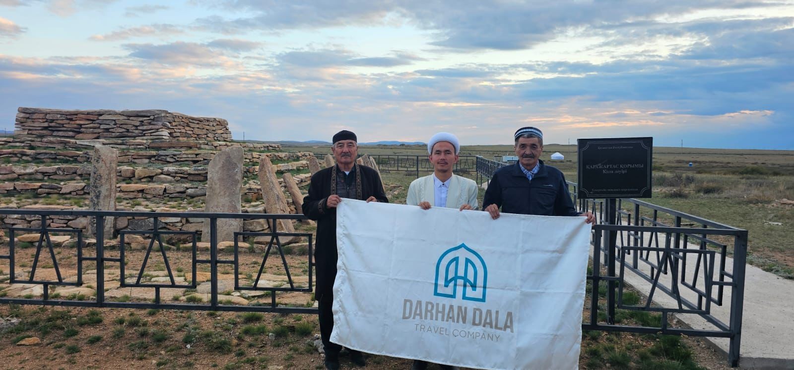 Абай аудандық мешітінің өкілдері тарихи орындарды аралады