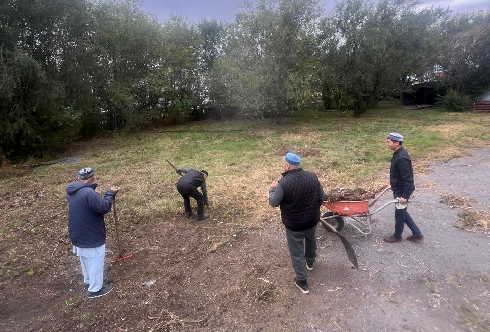 «Бала қажы» мешітінде тазалық жұмыстары атқарылды