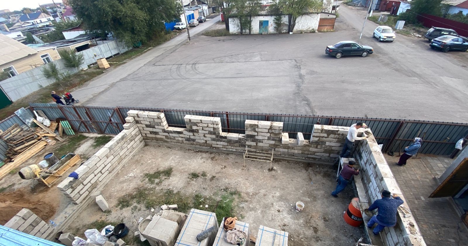 Шахтинск қалалық «Нұр» мешітінде асхана құрылысы жалғасып жатыр