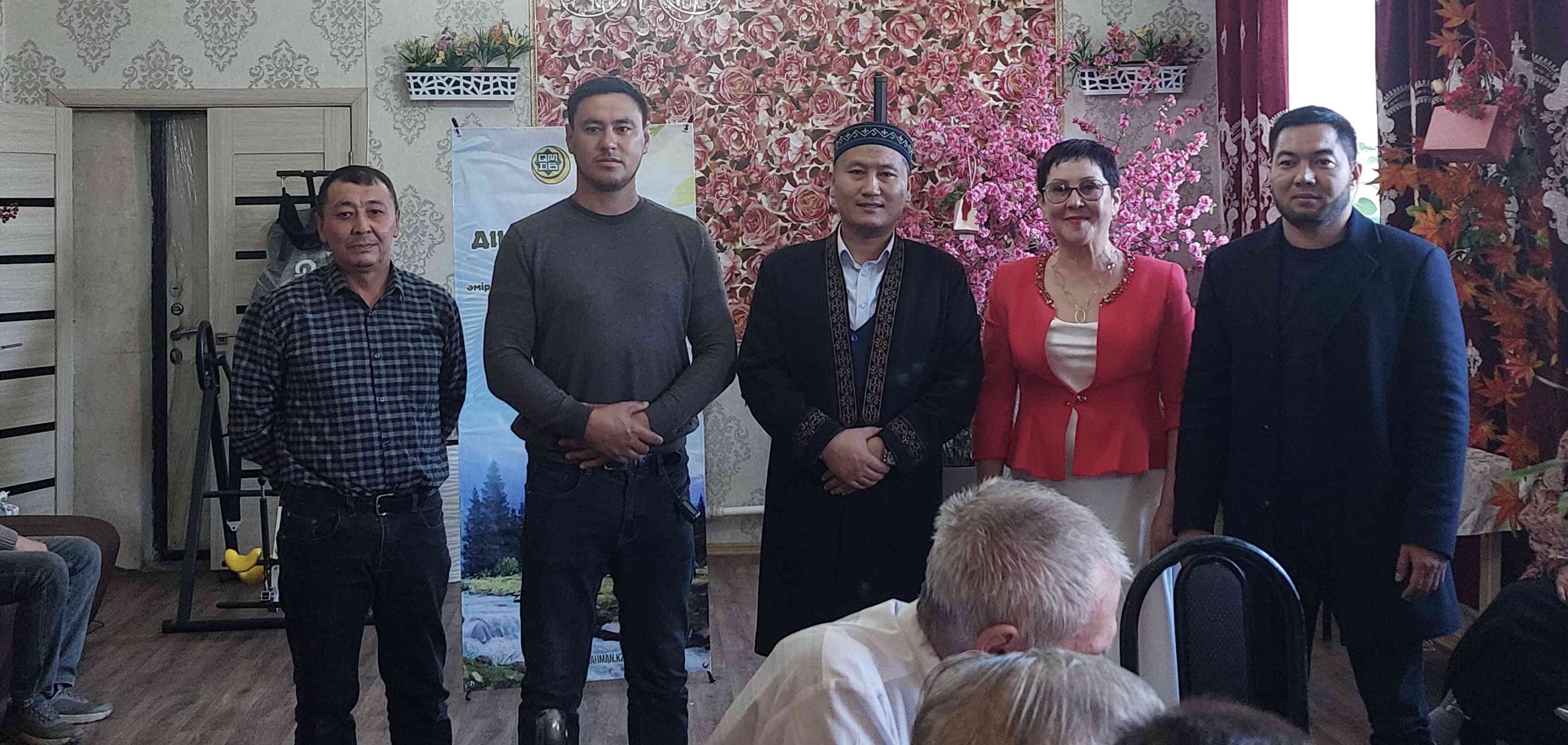 «Ар-Рахман» мешітінің ұжымы Қарттар үйіне зиярат жасады