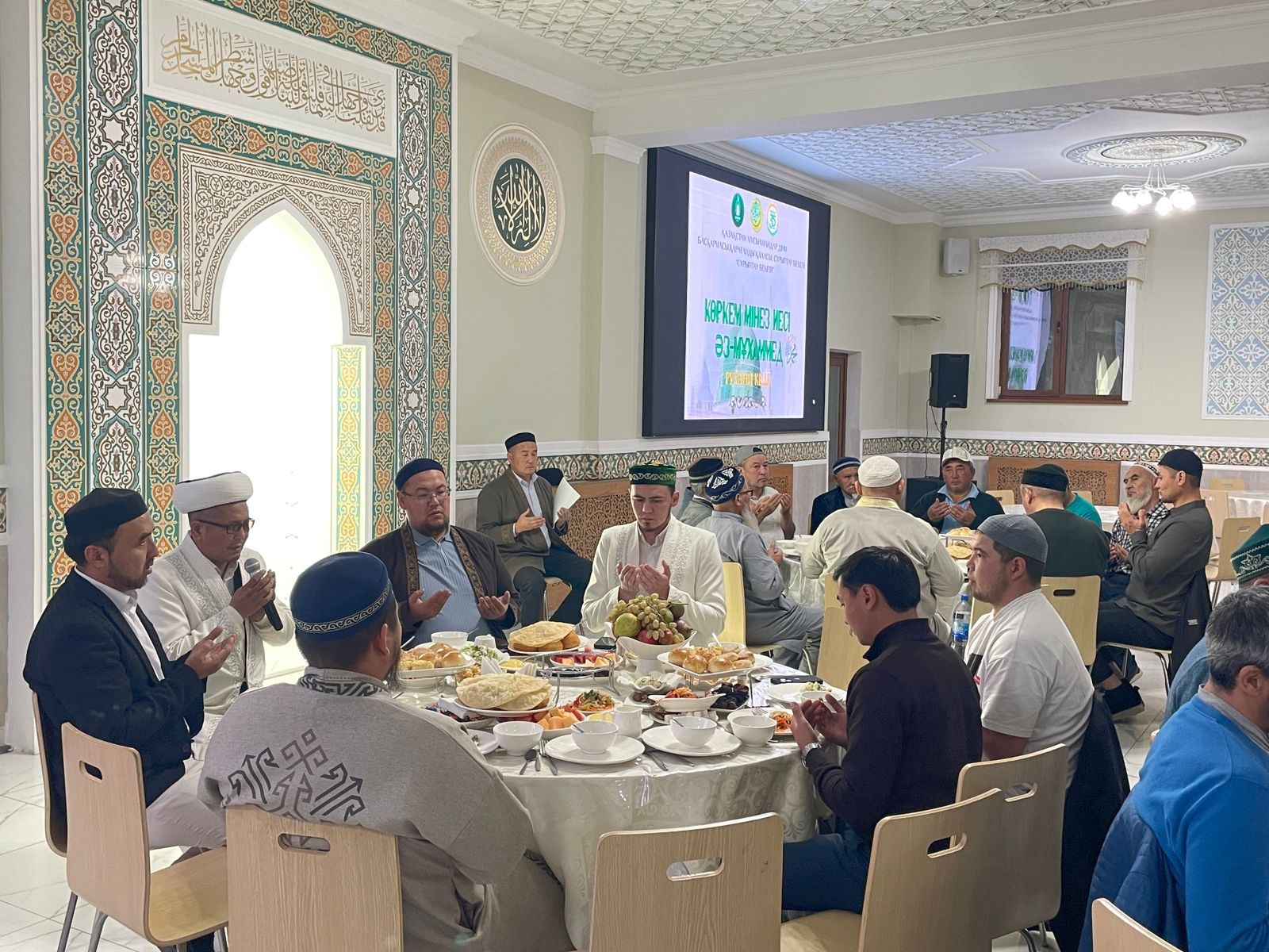 «Қамзе» мешітінде «Көркем мінез иесі Әз-Мұхаммед (ﷺ) атты рухани мәуліт кеші өтті